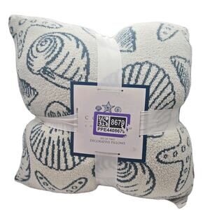 NEW Seashell 2 Pack Pillows Cream Blue Coastal Collection 20x20" Cotton polyeste